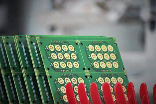 影響PCB板價格的因素有哪些？